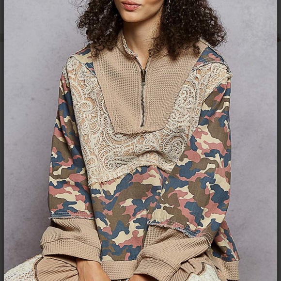P6658–POL Camouflage and Lace Half-Zip Pullover - Picture 1 of 3